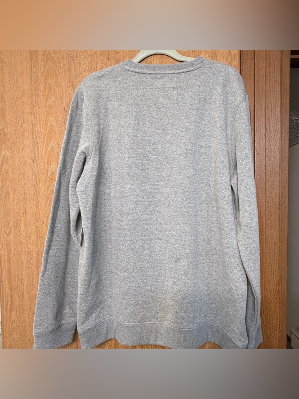 NFL Cleveland Browns Grey Crewneck Women’s Sweatshirt- Size L - Picture 3 of 3